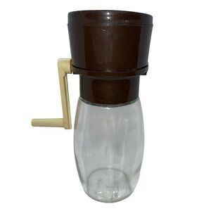 Vintage Gemco Spice/Nut Grinder with Brown Top and Cream Handle